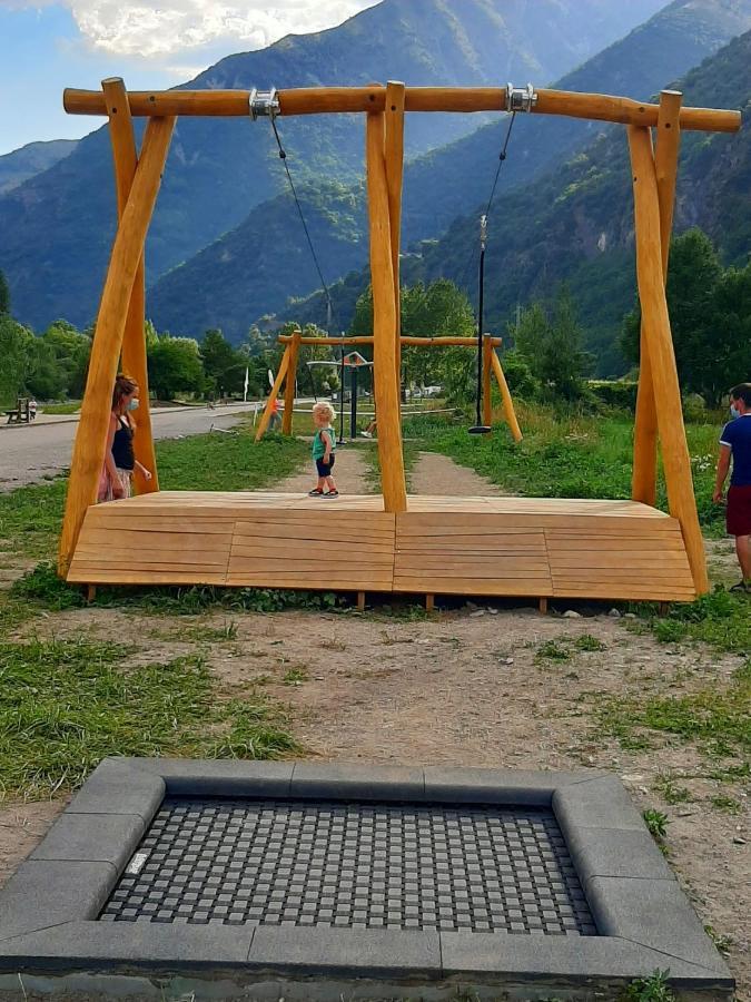 Ferienwohnung Bonic I Acollidor Triplex Amb Vistes Bohí Exterior foto